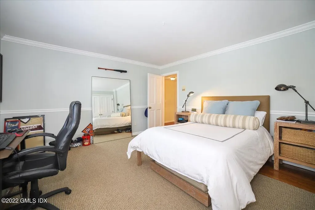 15 Bowman Drive Greenwich CT 06831