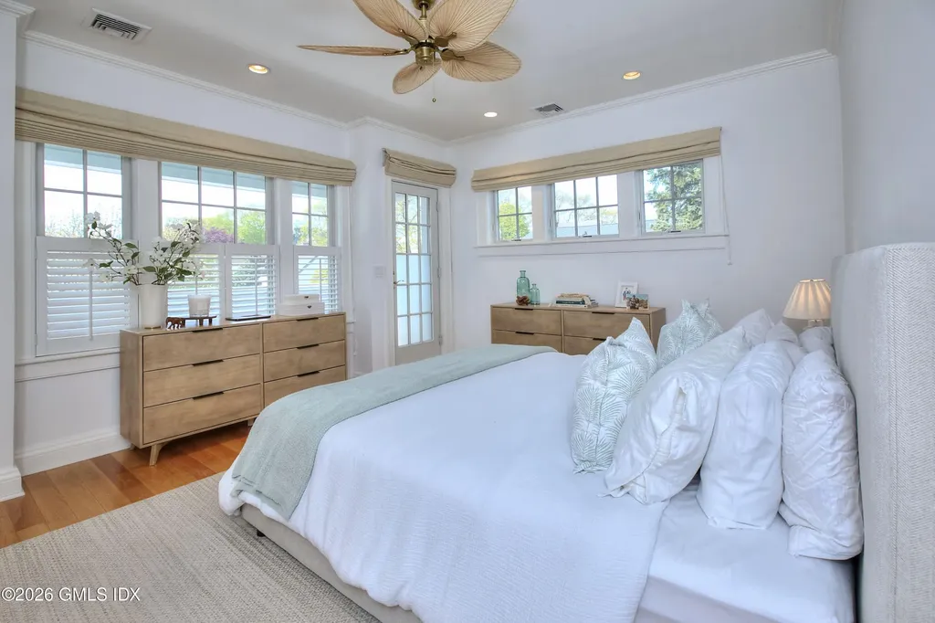 7 Heusted Drive Old Greenwich CT 06870