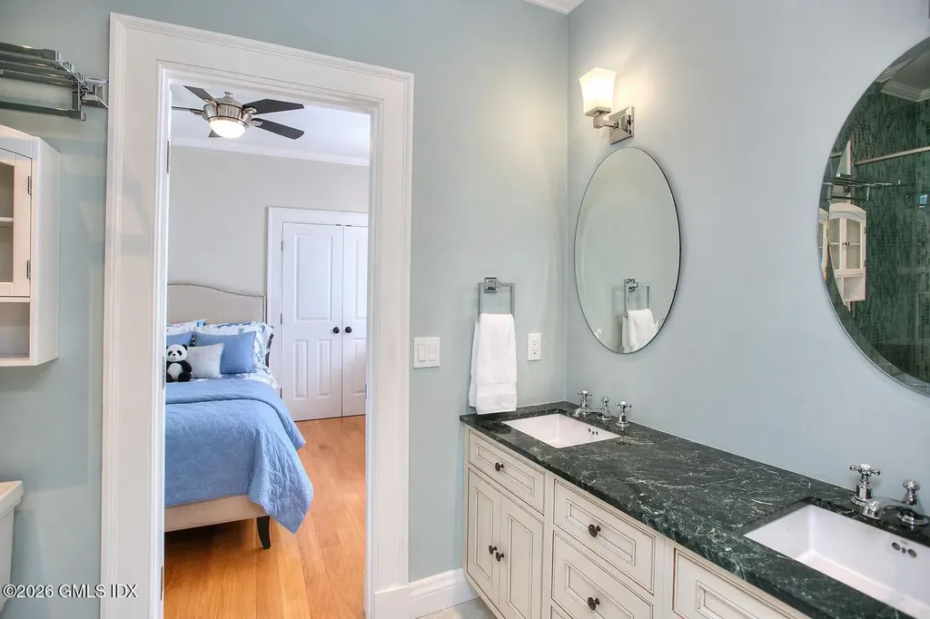 7 Heusted Drive Old Greenwich CT 06870