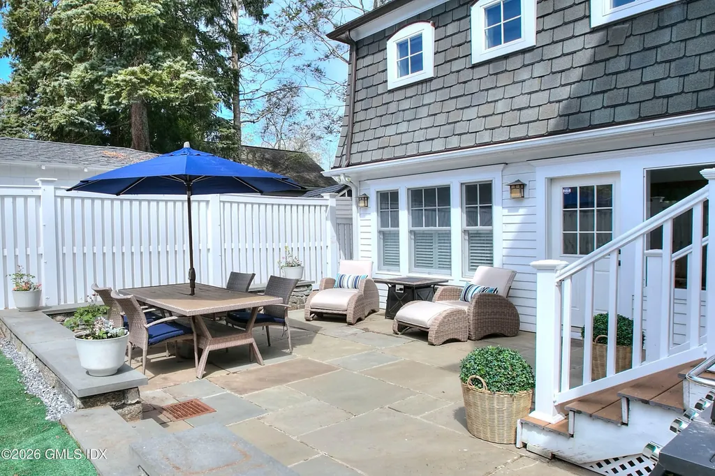 7 Heusted Drive Old Greenwich CT 06870