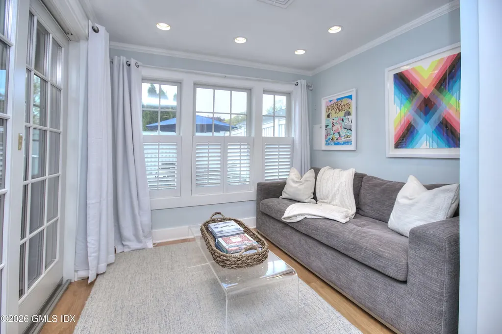 7 Heusted Drive Old Greenwich CT 06870
