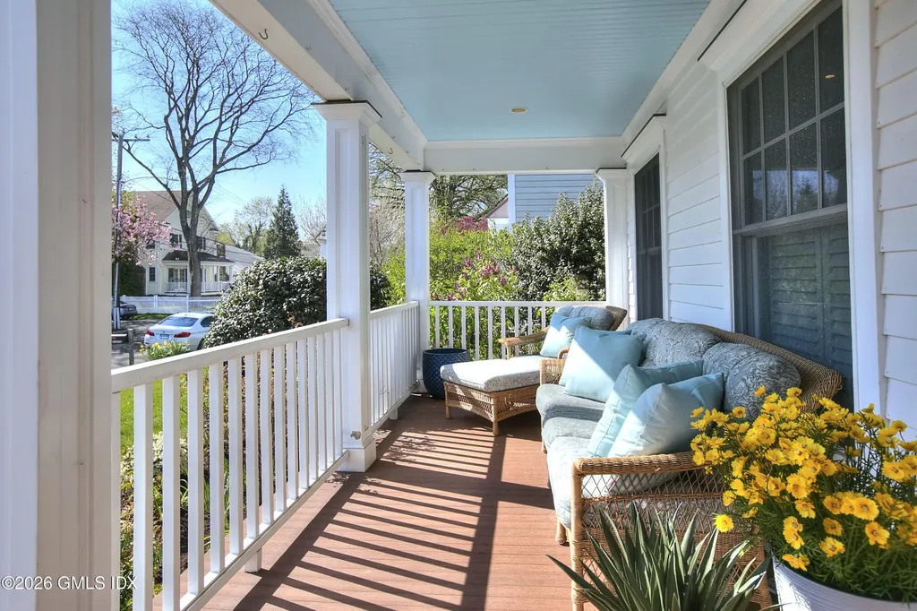 7 Heusted Drive Old Greenwich CT 06870