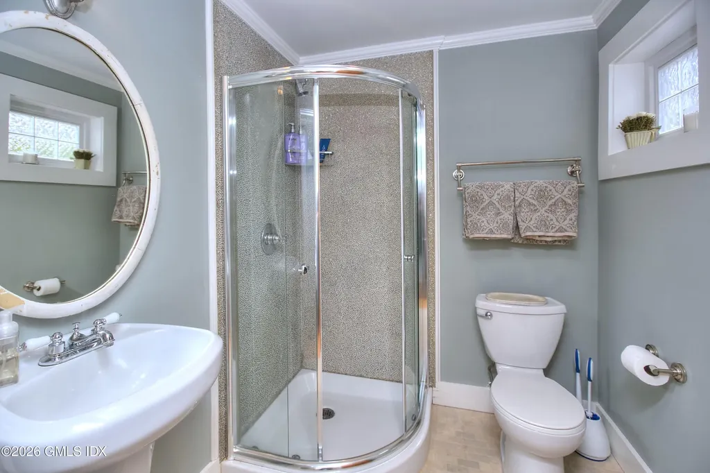 7 Heusted Drive Old Greenwich CT 06870