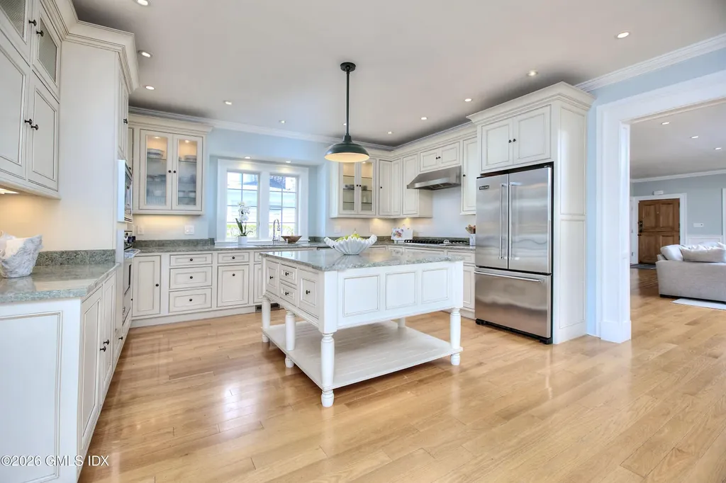 7 Heusted Drive Old Greenwich CT 06870