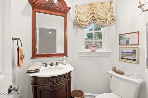 44 Riverside Lane Riverside CT 06878