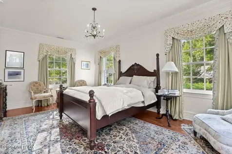 44 Riverside Lane Riverside CT 06878
