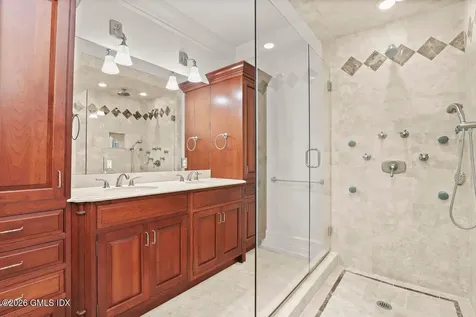 44 Riverside Lane Riverside CT 06878
