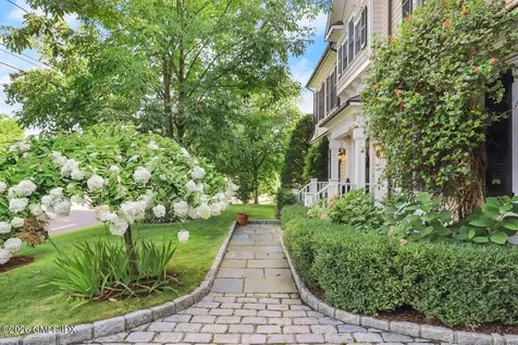 44 Riverside Lane Riverside CT 06878