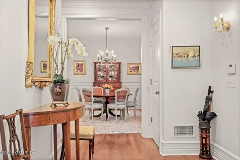 44 Riverside Lane Riverside CT 06878