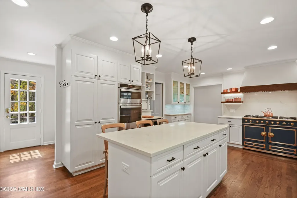118 Butternut Hollow Road Greenwich CT 06830