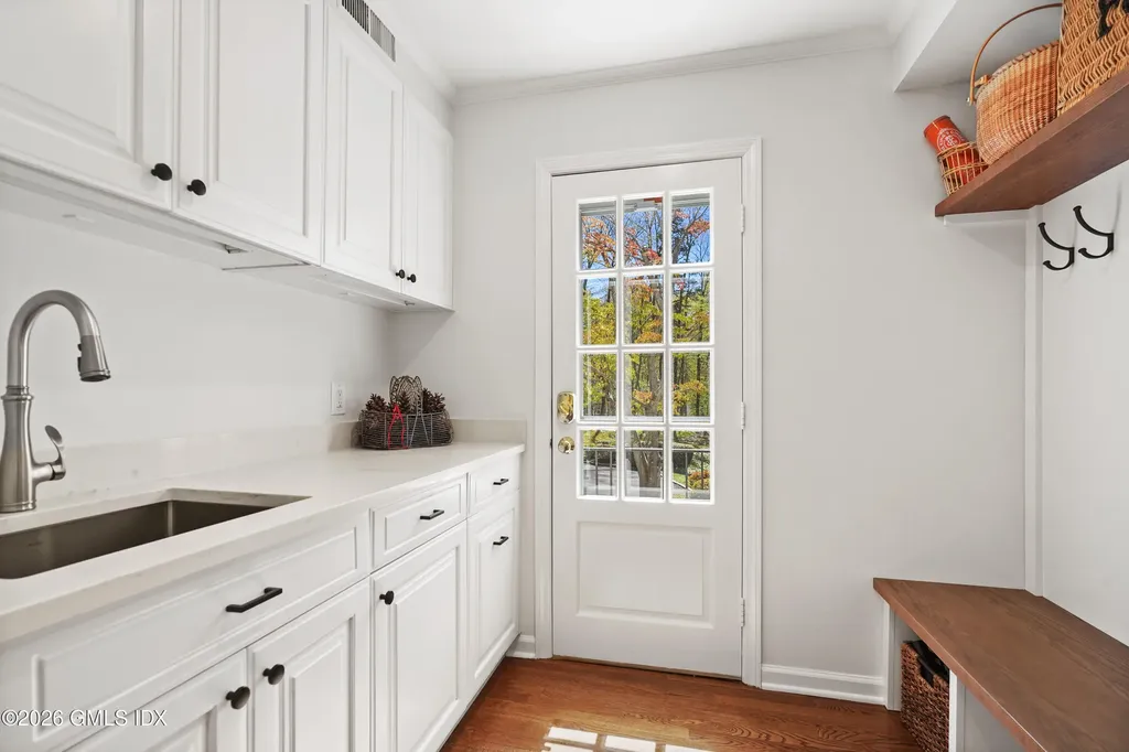 118 Butternut Hollow Road Greenwich CT 06830