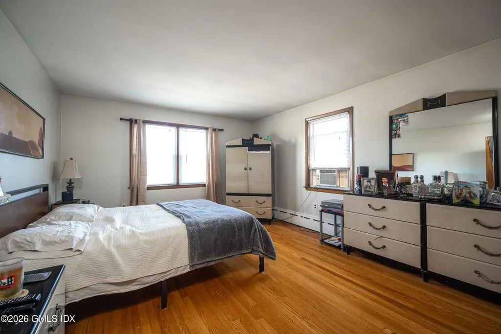 72 Alvord Lane Stamford CT 06902