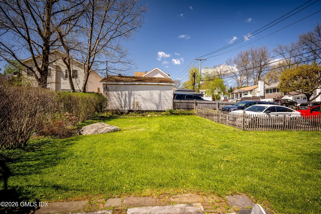 72 Alvord Lane Stamford CT 06902