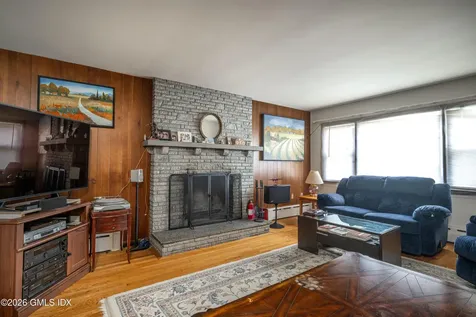 72 Alvord Lane Stamford CT 06902