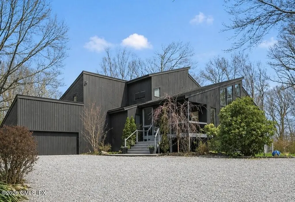 14 White Oak Lane Weston CT 06883