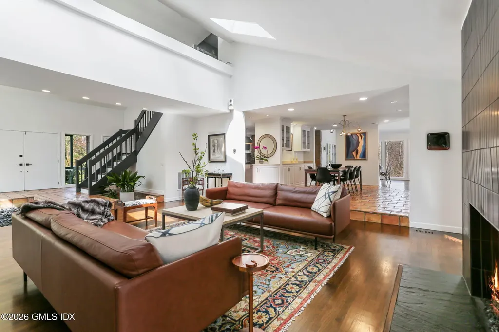 14 White Oak Lane Weston CT 06883