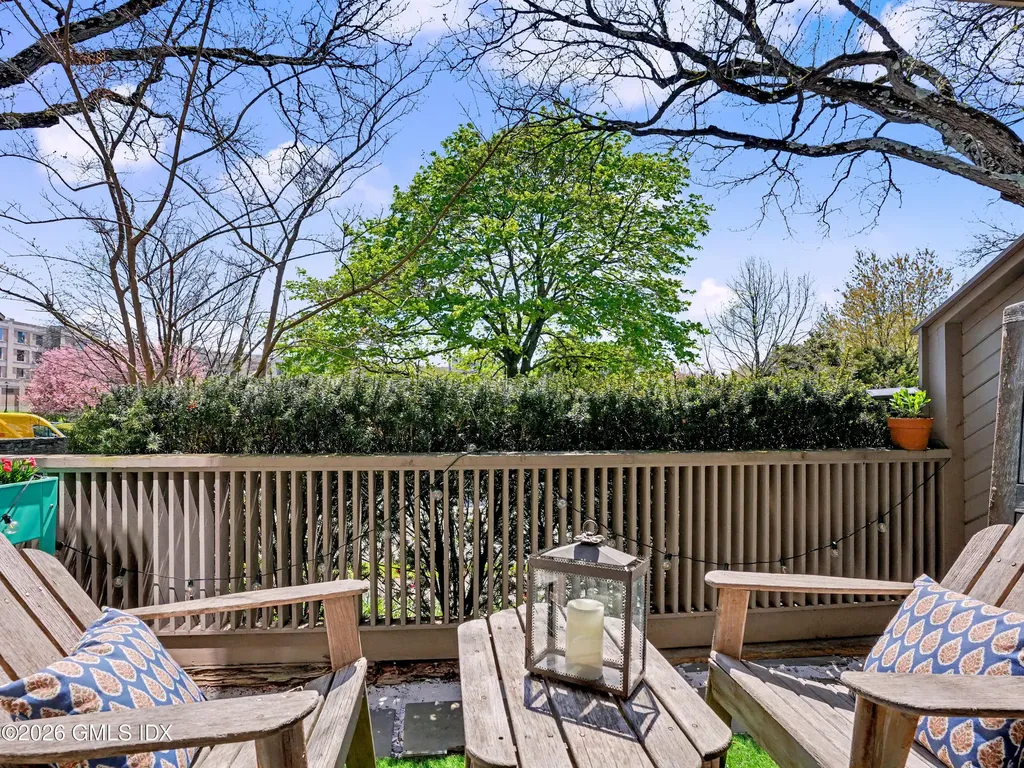 1465 E Putnam Avenue Greenwich CT 06830