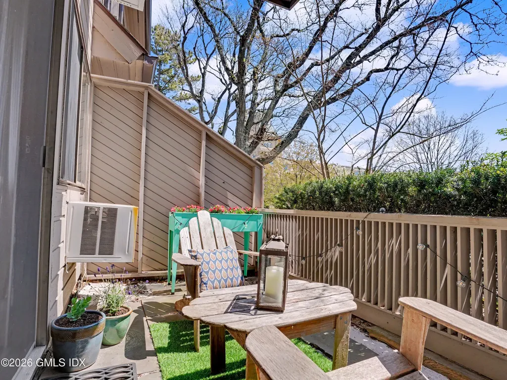 1465 E Putnam Avenue Greenwich CT 06830