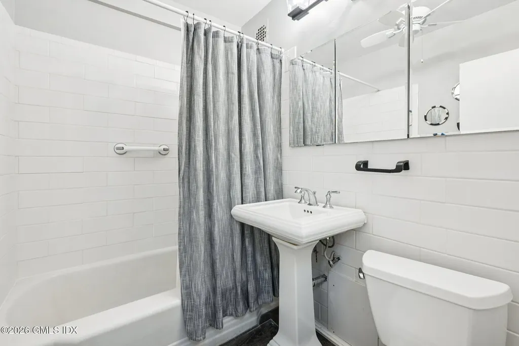 4 Putnam Hill Greenwich CT 06830