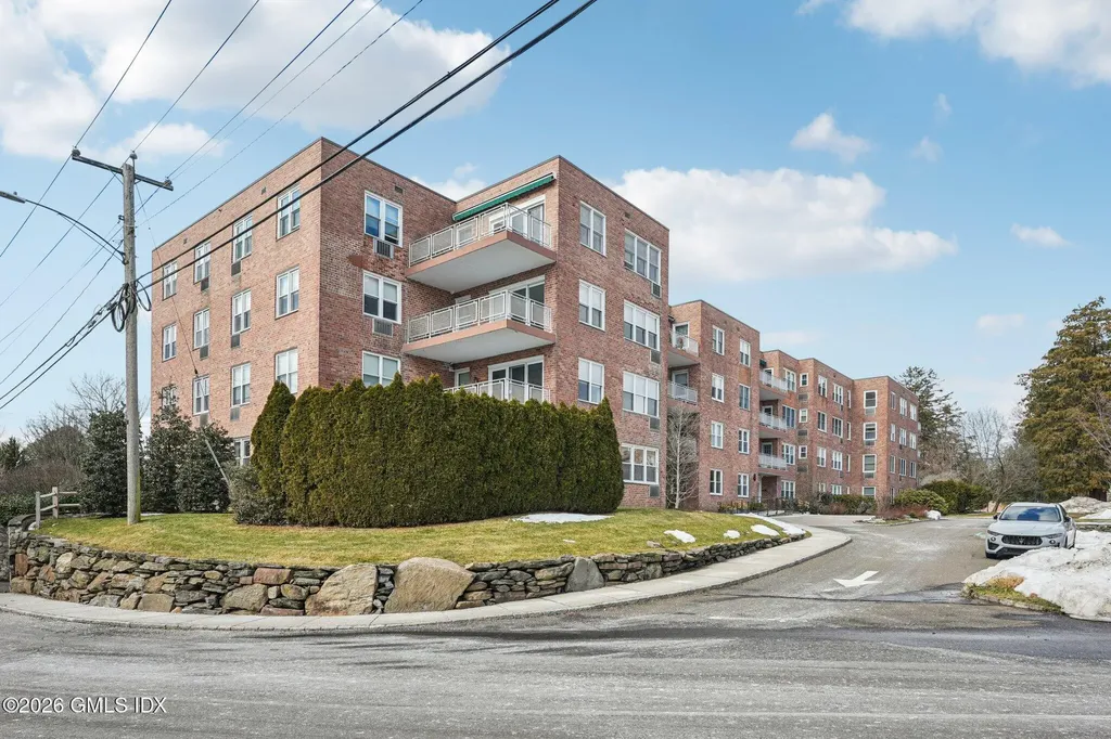 4 Putnam Hill Greenwich CT 06830
