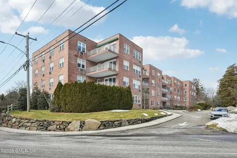 4 Putnam Hill Greenwich CT 06830