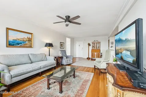 4 Putnam Hill Greenwich CT 06830