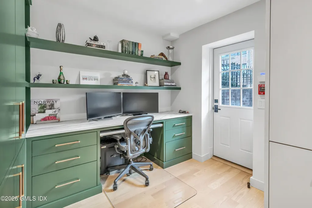 11 Lafayette Court Greenwich CT 06830