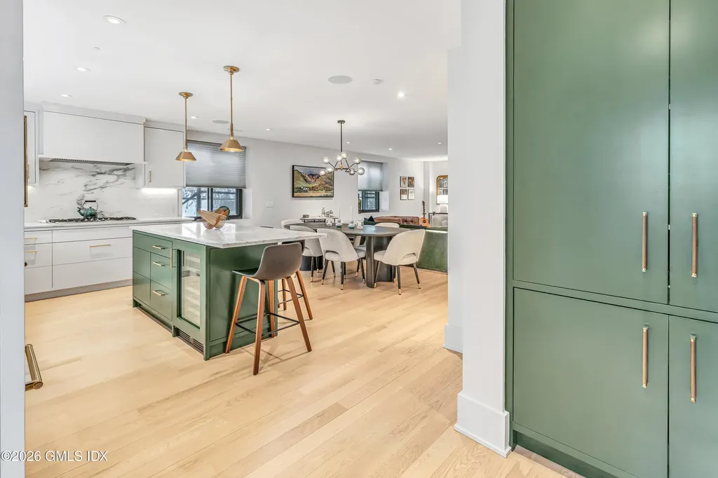 11 Lafayette Court Greenwich CT 06830