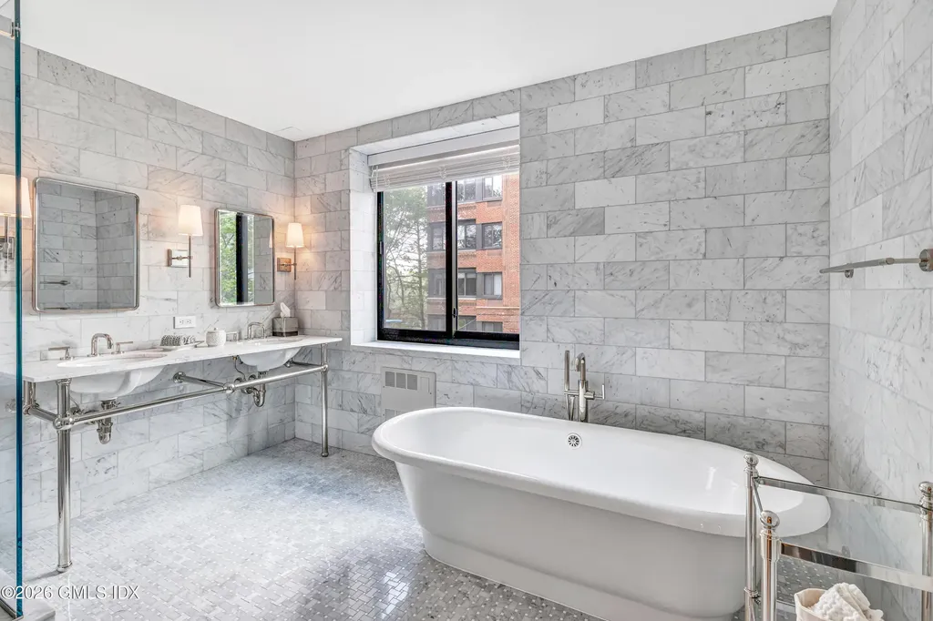11 Lafayette Court Greenwich CT 06830