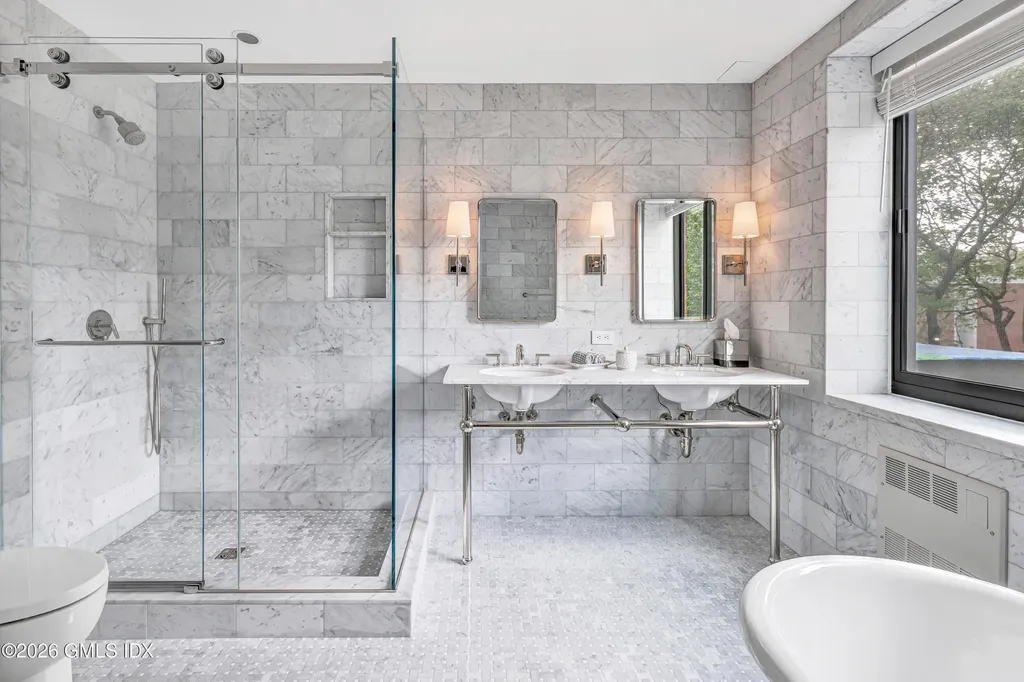 11 Lafayette Court Greenwich CT 06830