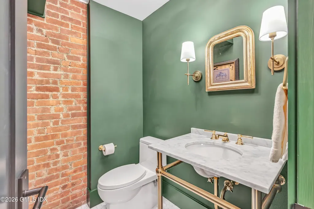 11 Lafayette Court Greenwich CT 06830