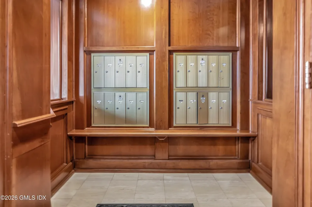 11 Lafayette Court Greenwich CT 06830