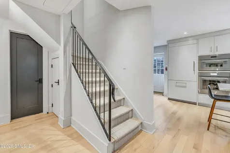 11 Lafayette Court Greenwich CT 06830
