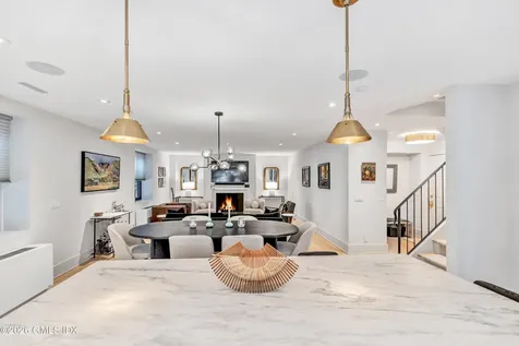 11 Lafayette Court Greenwich CT 06830