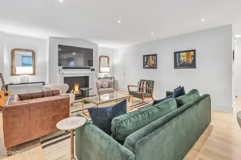 11 Lafayette Court Greenwich CT 06830