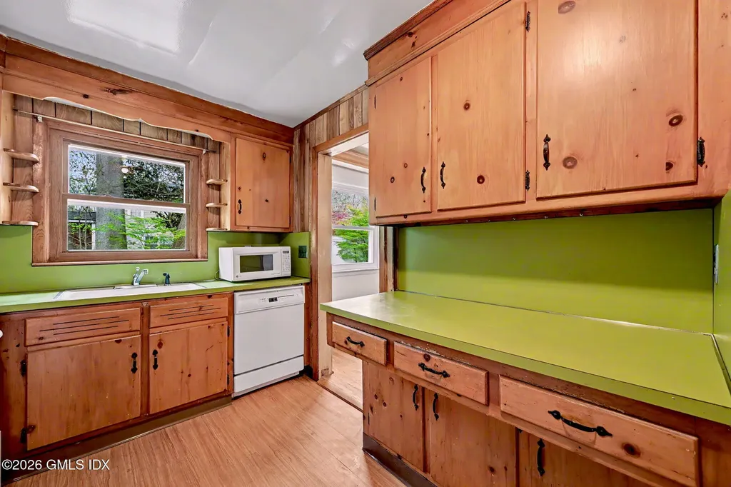 54 Merriman Road Stamford CT 06905