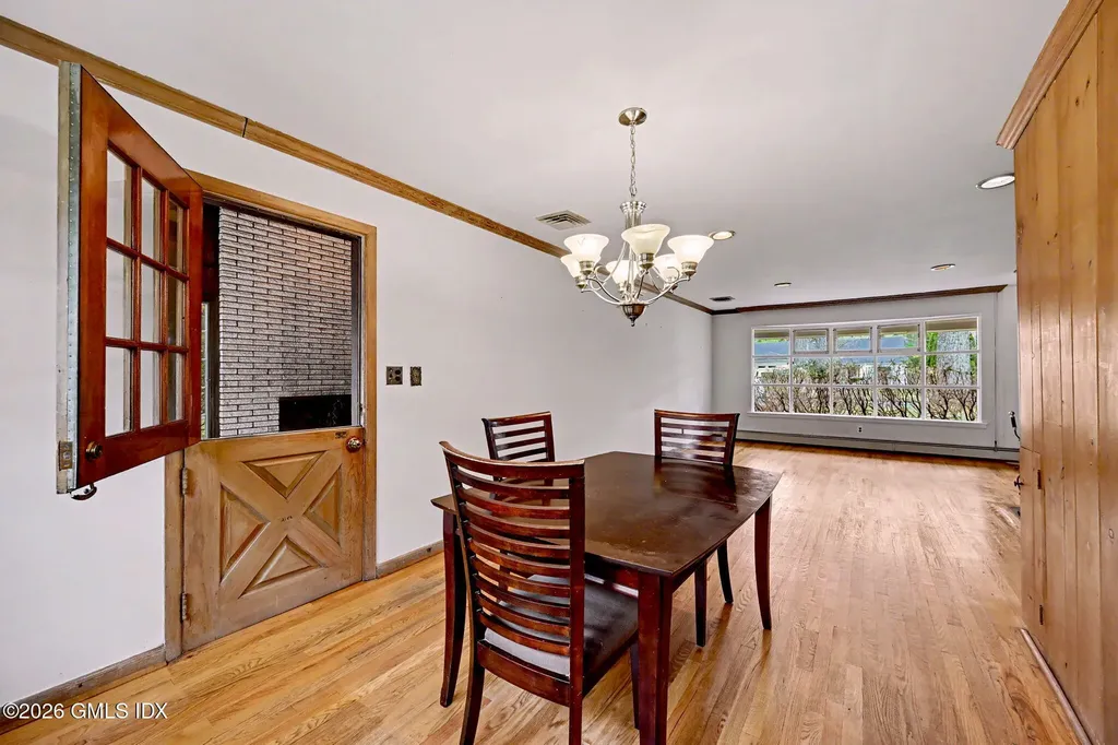 54 Merriman Road Stamford CT 06905
