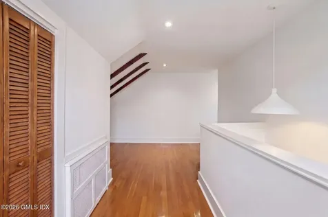 8 Potter Drive Old Greenwich CT 06870
