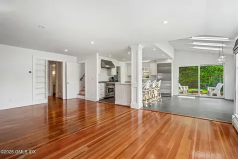 8 Potter Drive Old Greenwich CT 06870