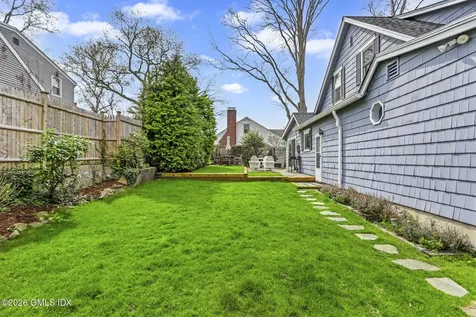 8 Potter Drive Old Greenwich CT 06870