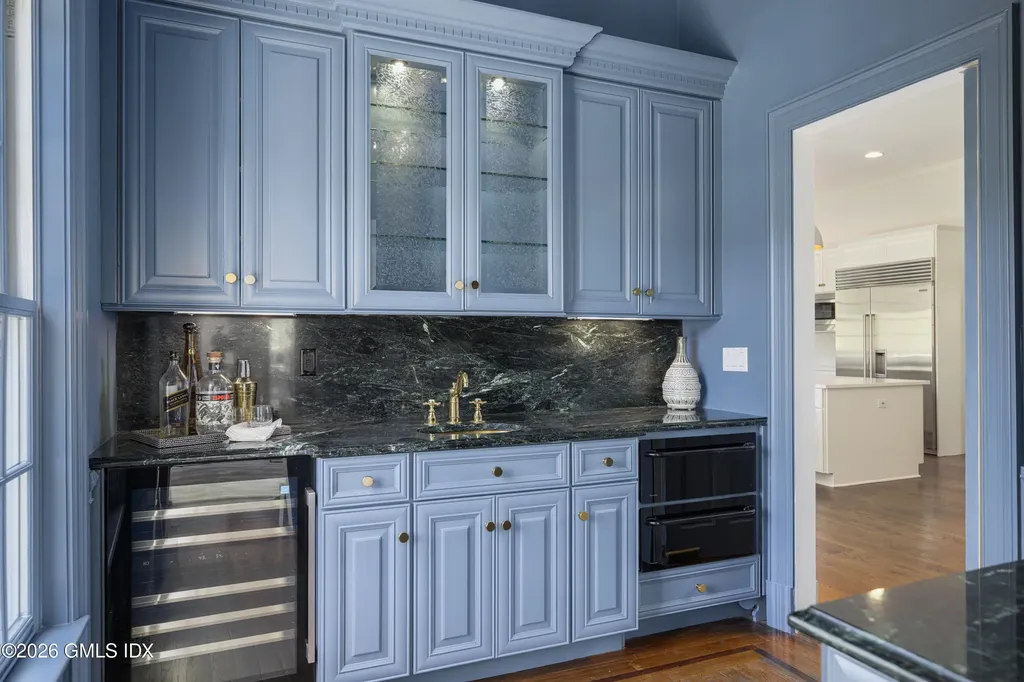 22 Partridge Hill Lane Greenwich CT 06831