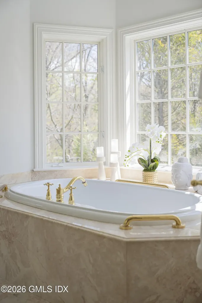 22 Partridge Hill Lane Greenwich CT 06831