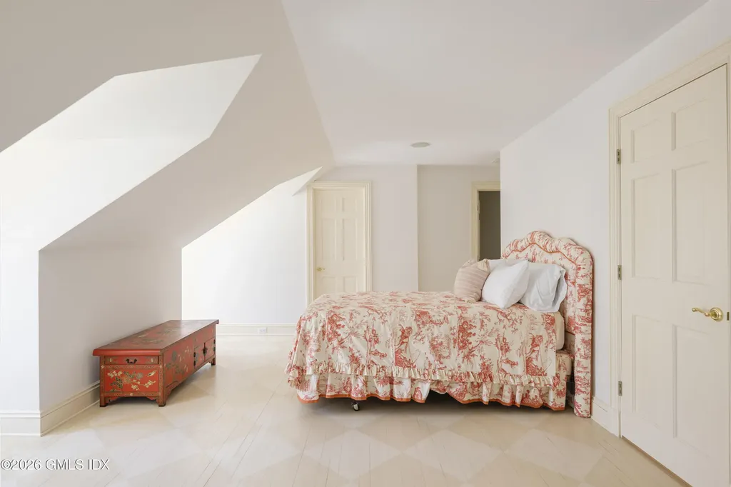22 Partridge Hill Lane Greenwich CT 06831