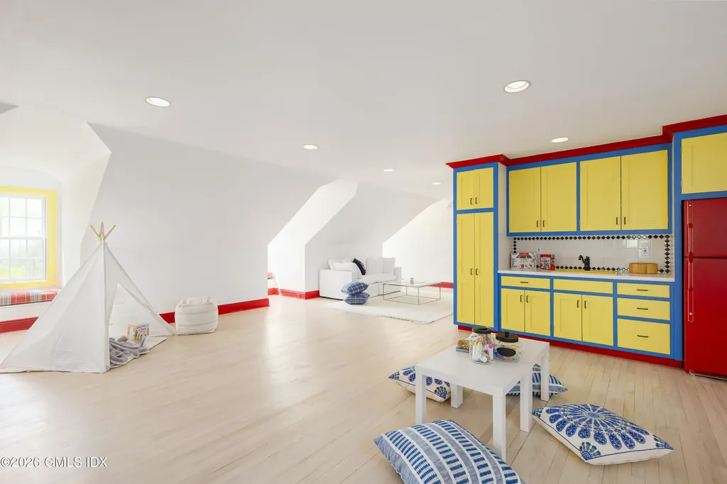 22 Partridge Hill Lane Greenwich CT 06831