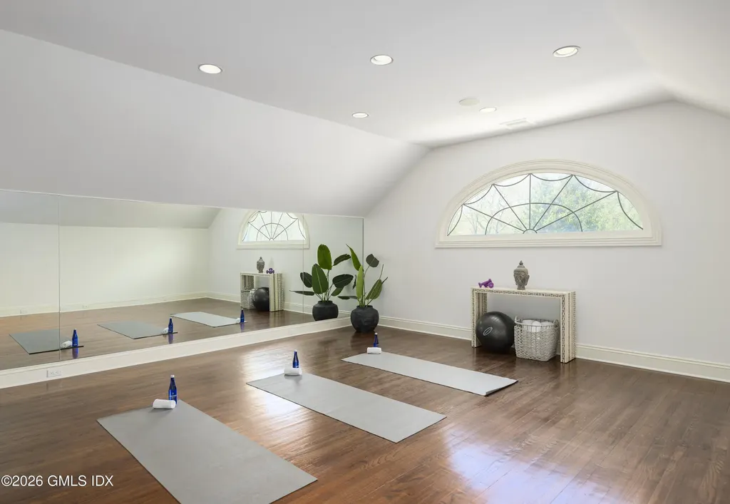 22 Partridge Hill Lane Greenwich CT 06831