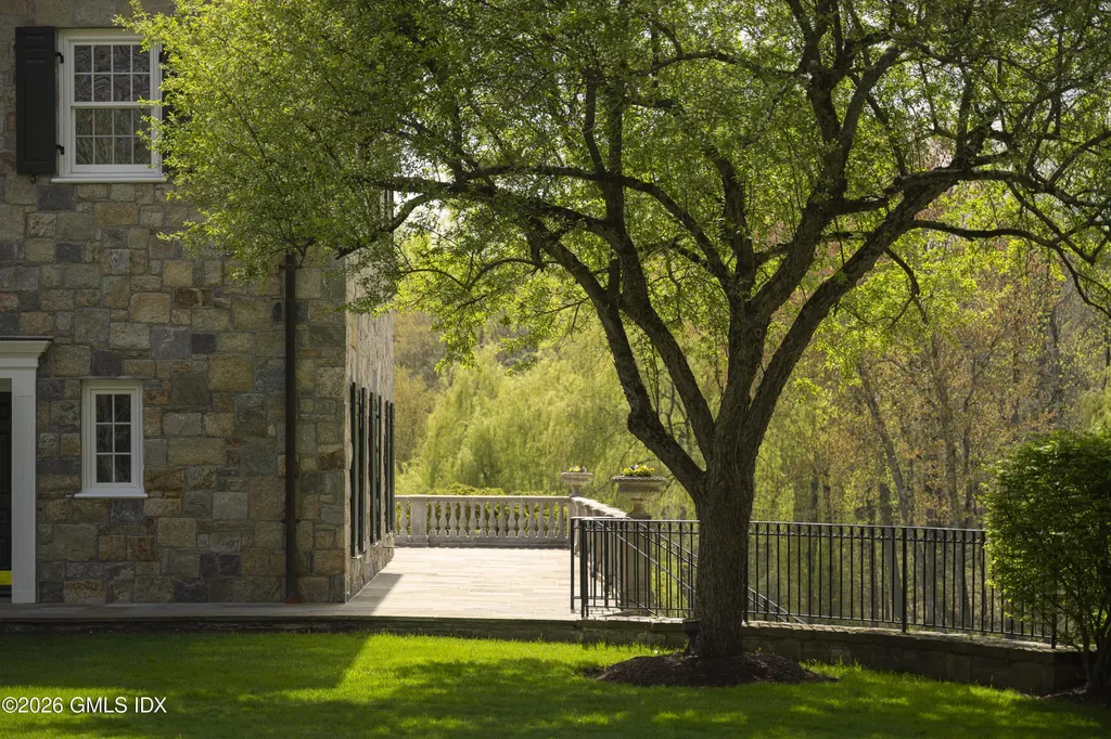 22 Partridge Hill Lane Greenwich CT 06831