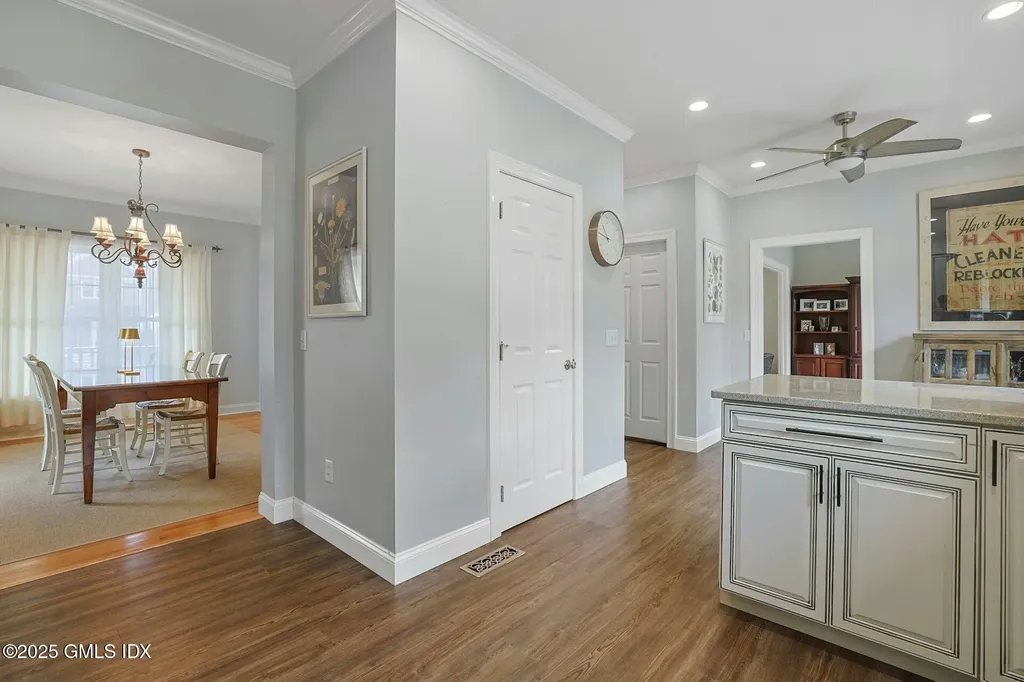 19 Cross Street Greenwich CT 06831