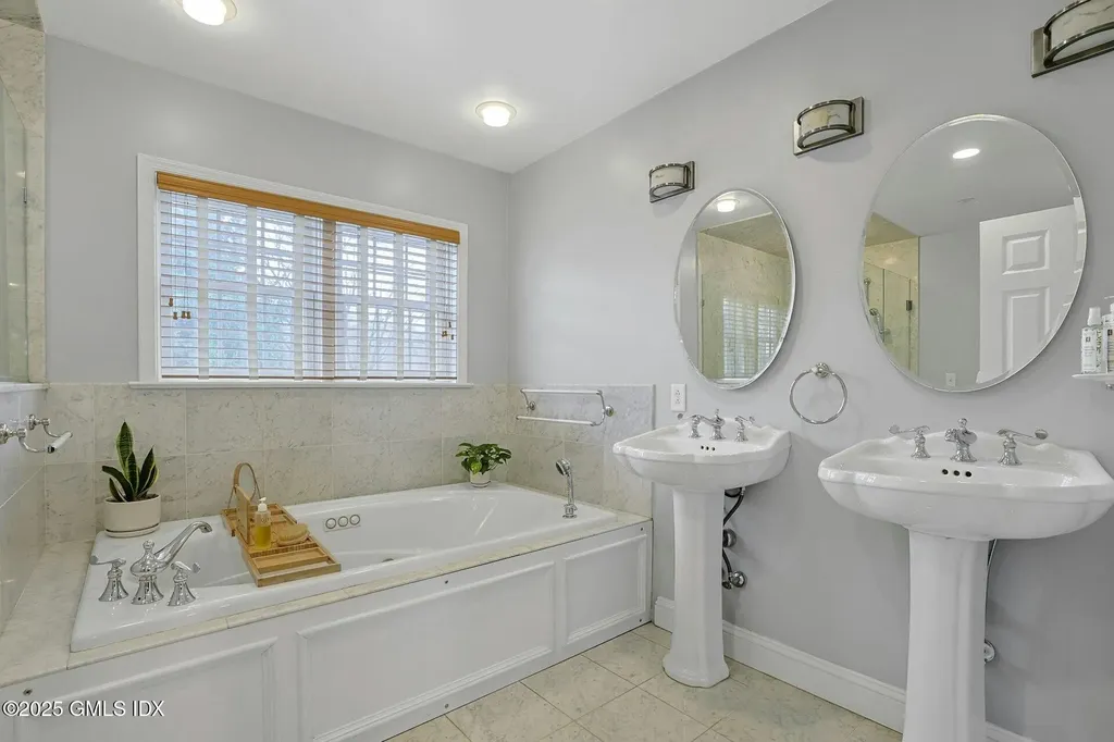 19 Cross Street Greenwich CT 06831