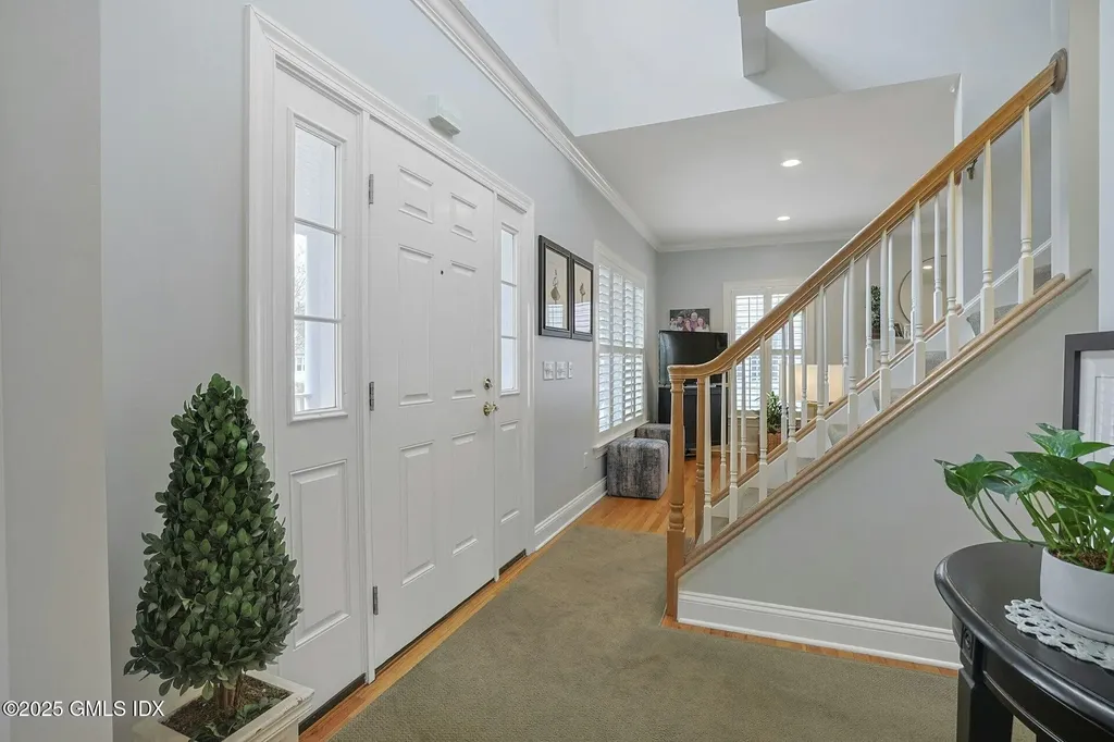 19 Cross Street Greenwich CT 06831