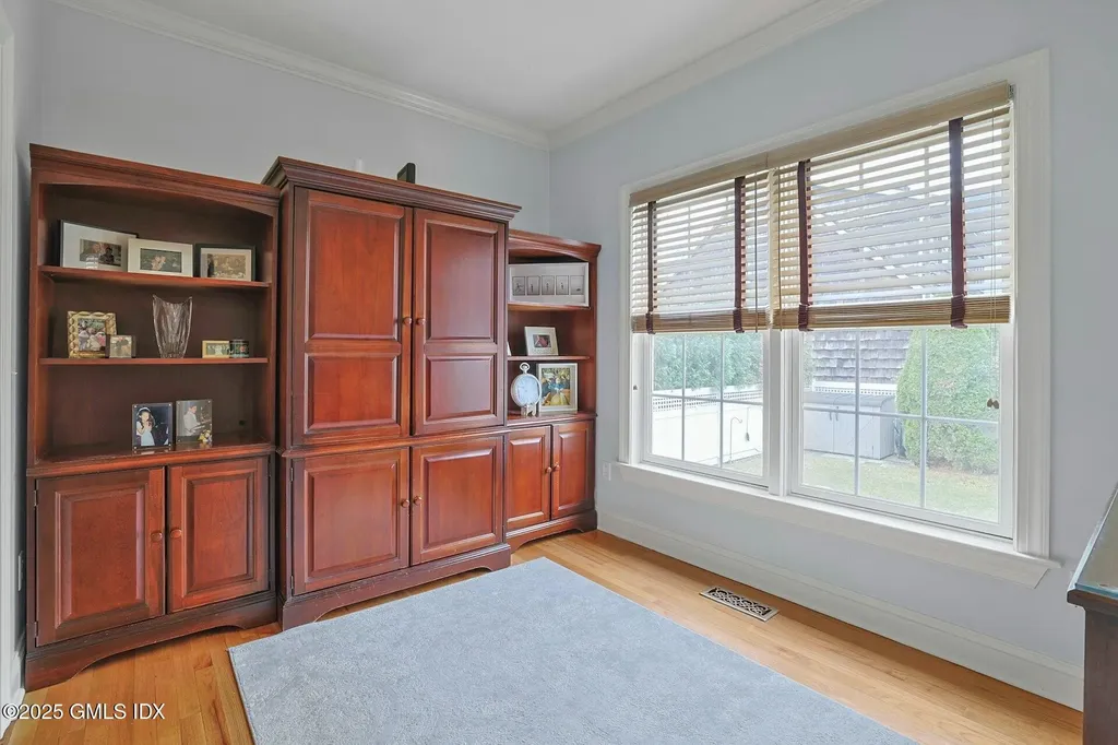 19 Cross Street Greenwich CT 06831